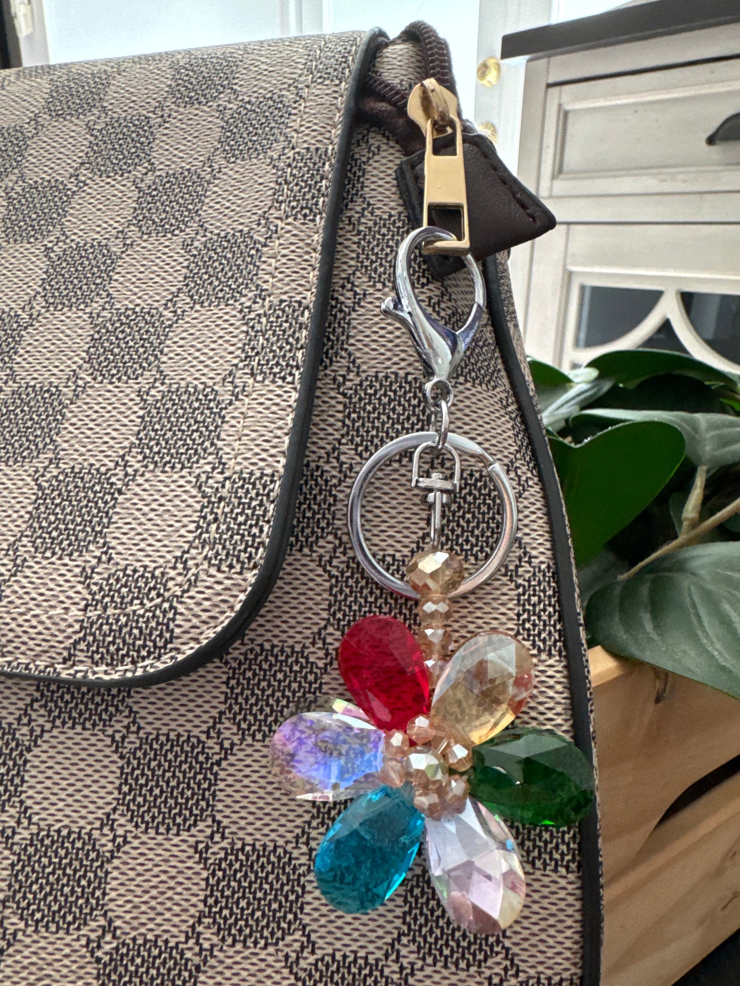 Sparkling Crystal Flower Keychain