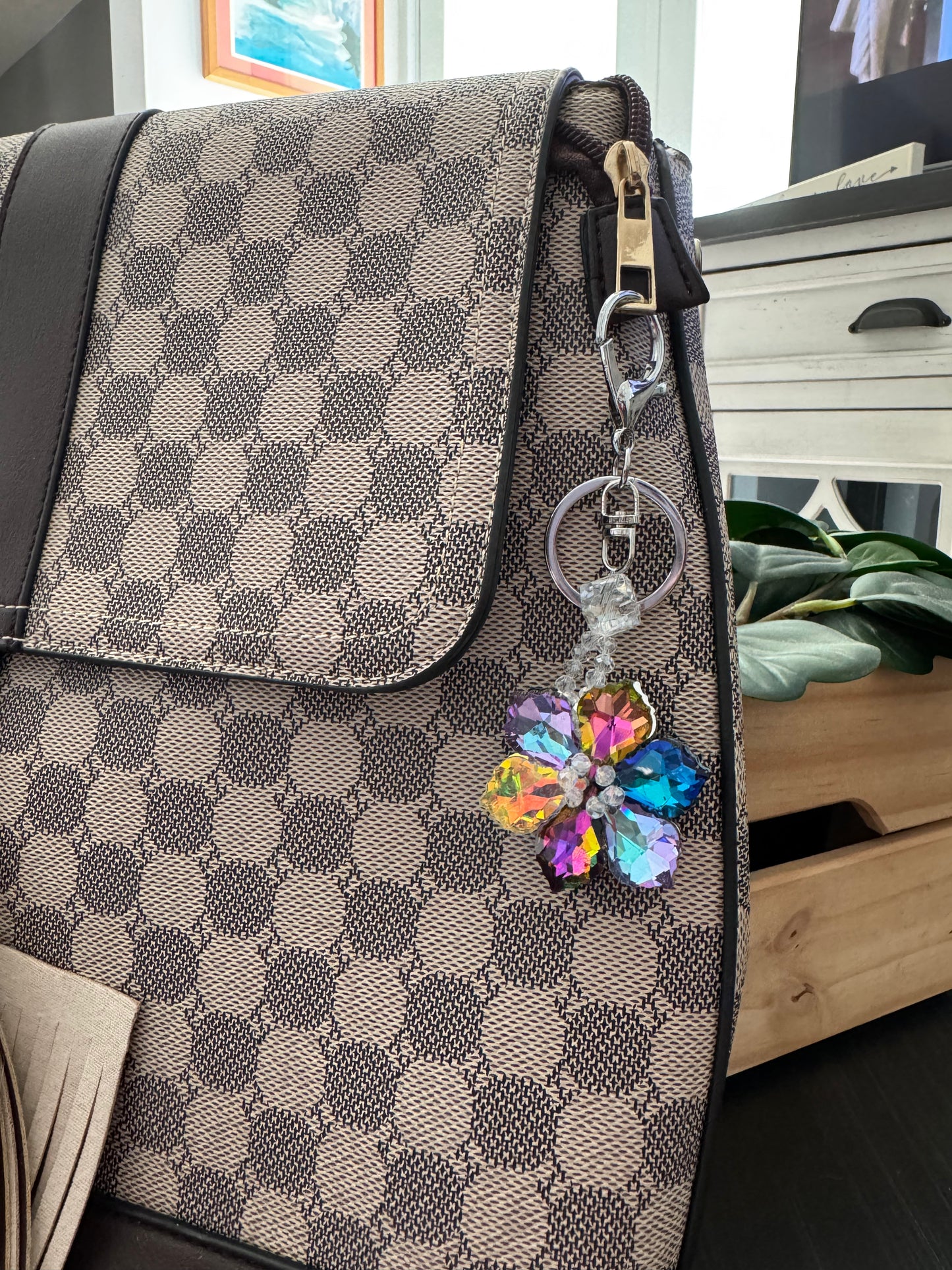Sparkling Crystal Flower Keychain